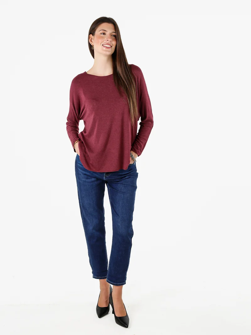 Maglia girocollo da donna con maniche lunghe a pipistrello - bordeaux