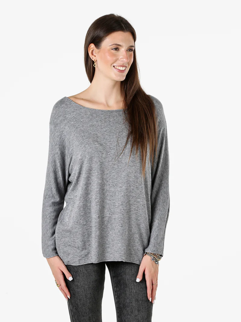 Maglia girocollo da donna con maniche lunghe a pipistrello - grigio