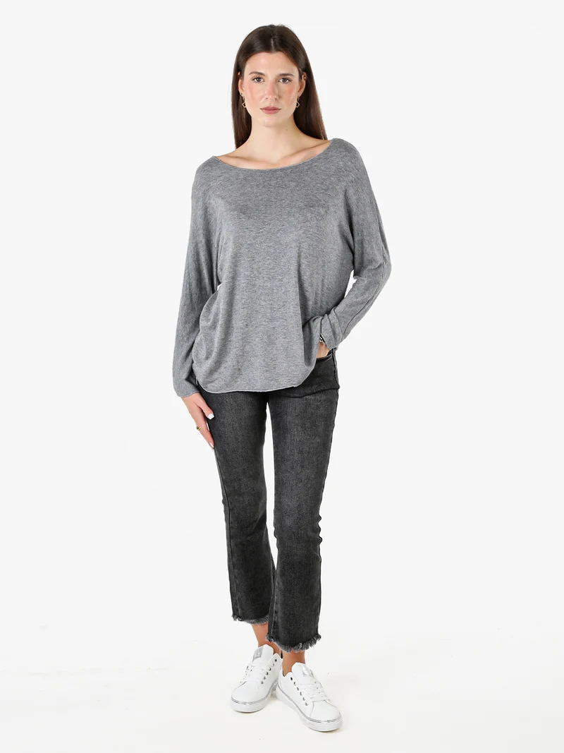 Maglia girocollo da donna con maniche lunghe a pipistrello - grigio