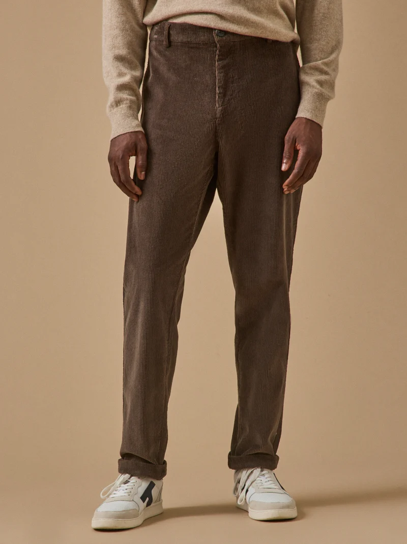 Herrenhose aus Velours mit Elastikbund