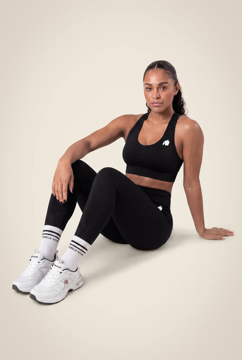 Neiro Sports Bra & Leggings Set - Black