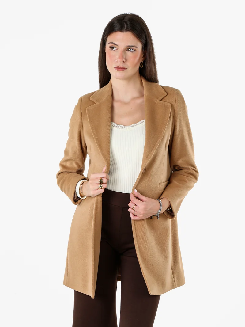 Cappotto classico da donna con bottoni e stampa texture - cammello