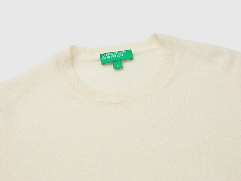 Cremefarbener Kaschmirpullover