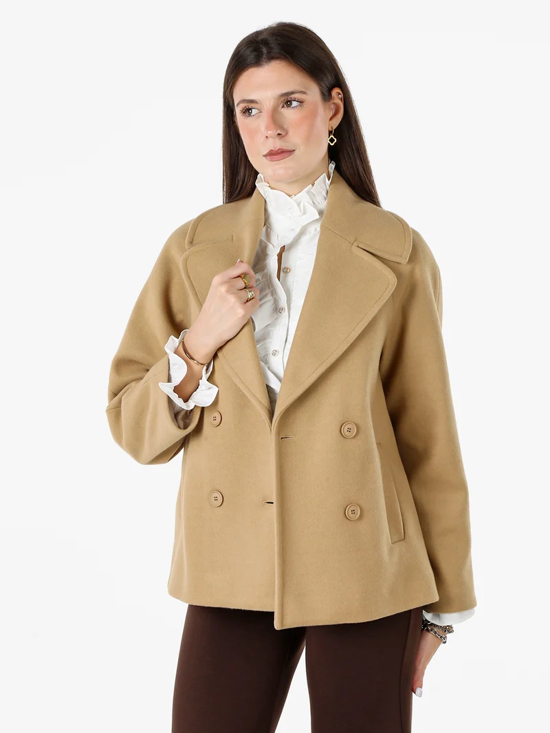 Cappotto corto da donna a doppiopetto - cammello