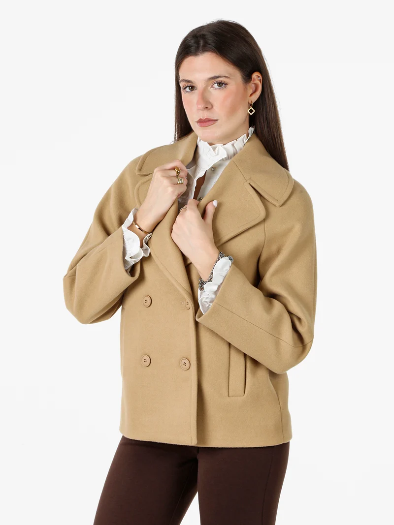 Cappotto corto da donna a doppiopetto - cammello
