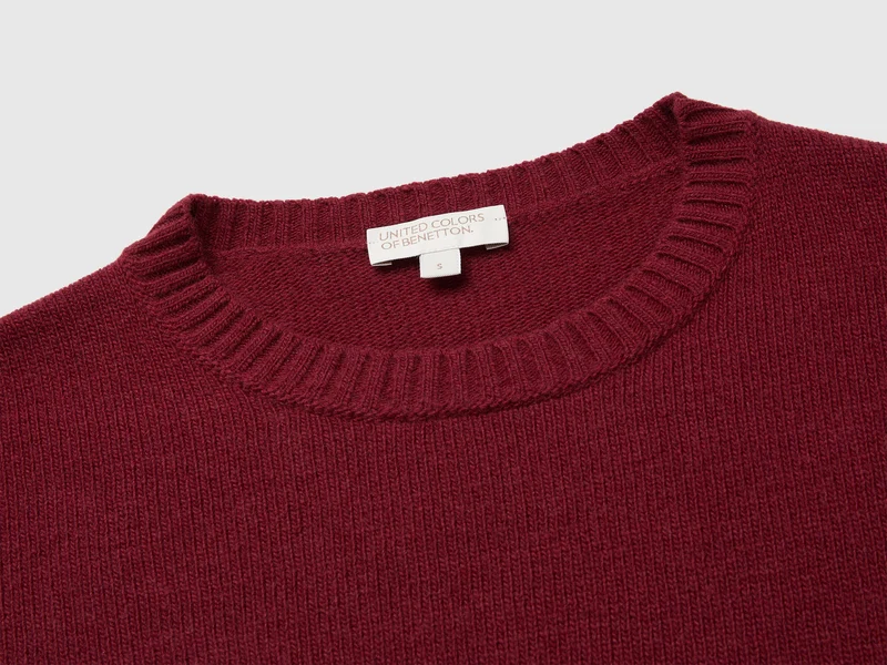 Kastenförmiger Pullover aus Wollmischung