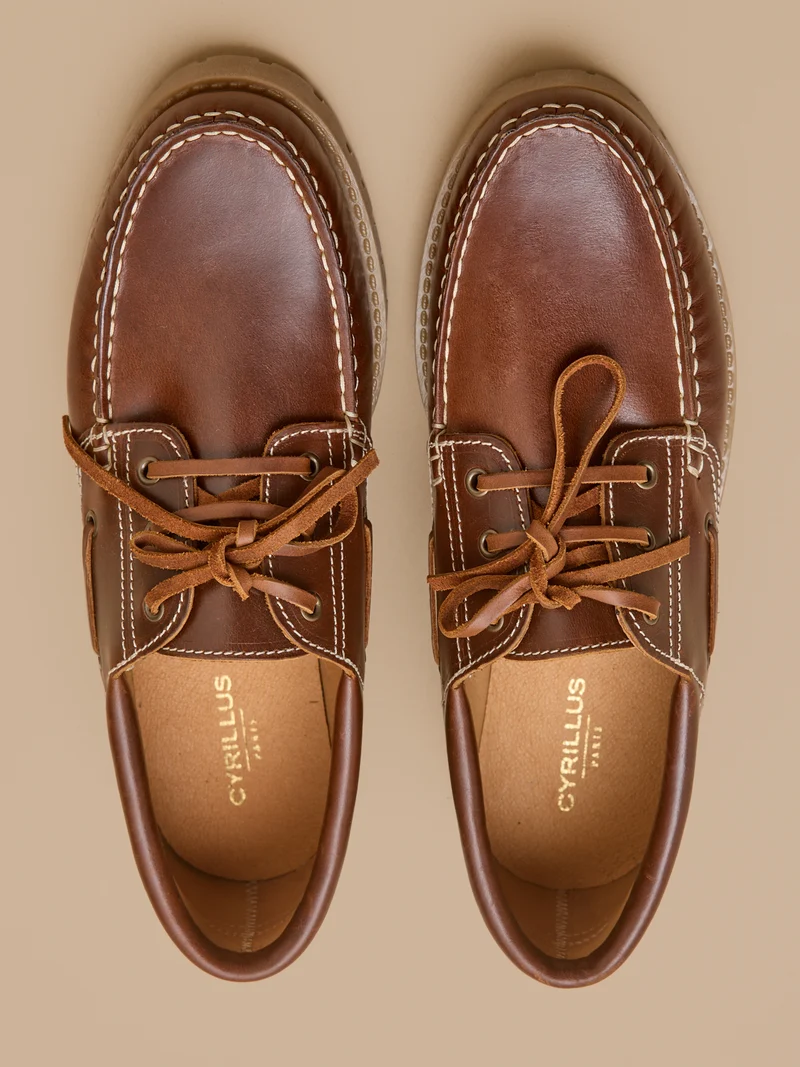 Herrenschuhe aus Leder im Bootsschuh-Stil