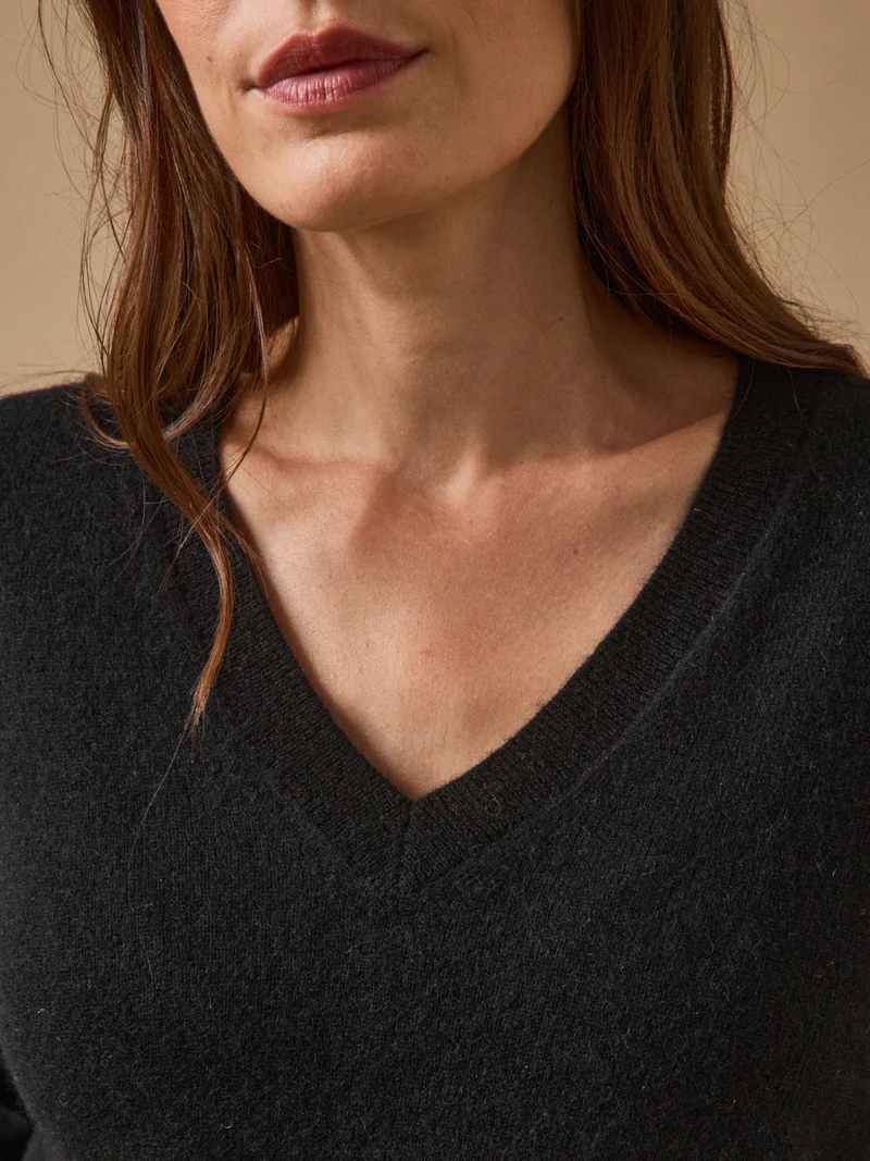 Damenpullover mit V-Ausschnitt - Cashmere-Kollektion