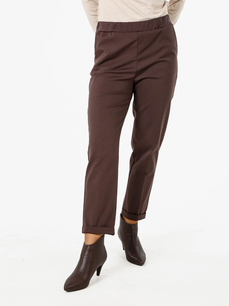 Pantaloni donna casual con risvolto - caffè