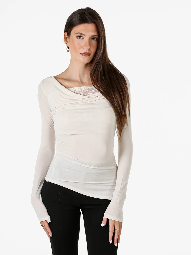 Top donna a maniche lunghe con scollo a cascata e dettaglio in pizzo - panna