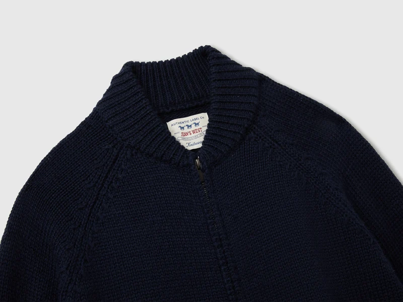 Strickjacke mit Reißverschluss aus 100 % Wolle