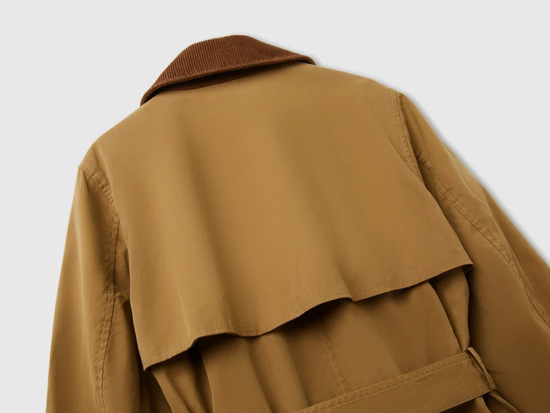 Trenchcoat mit Corddetails