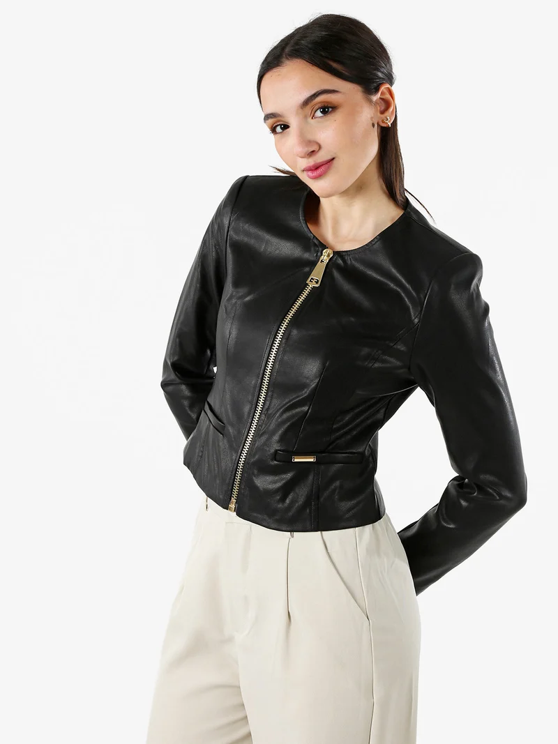 Giacca corta da donna in ecopelle con zip - nero
