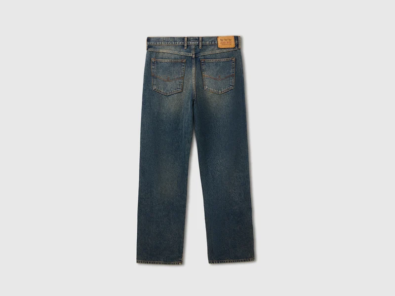 Jeans mit lässiger Passform und Vintage-Waschung