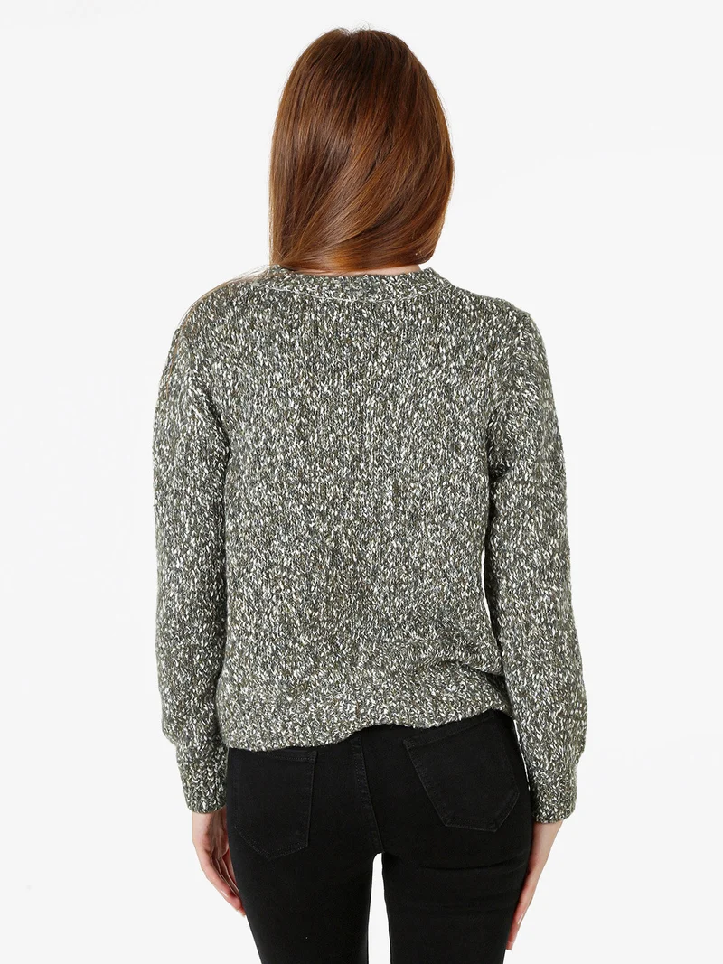 Maglione girocollo da donna in filato bouclè - verde