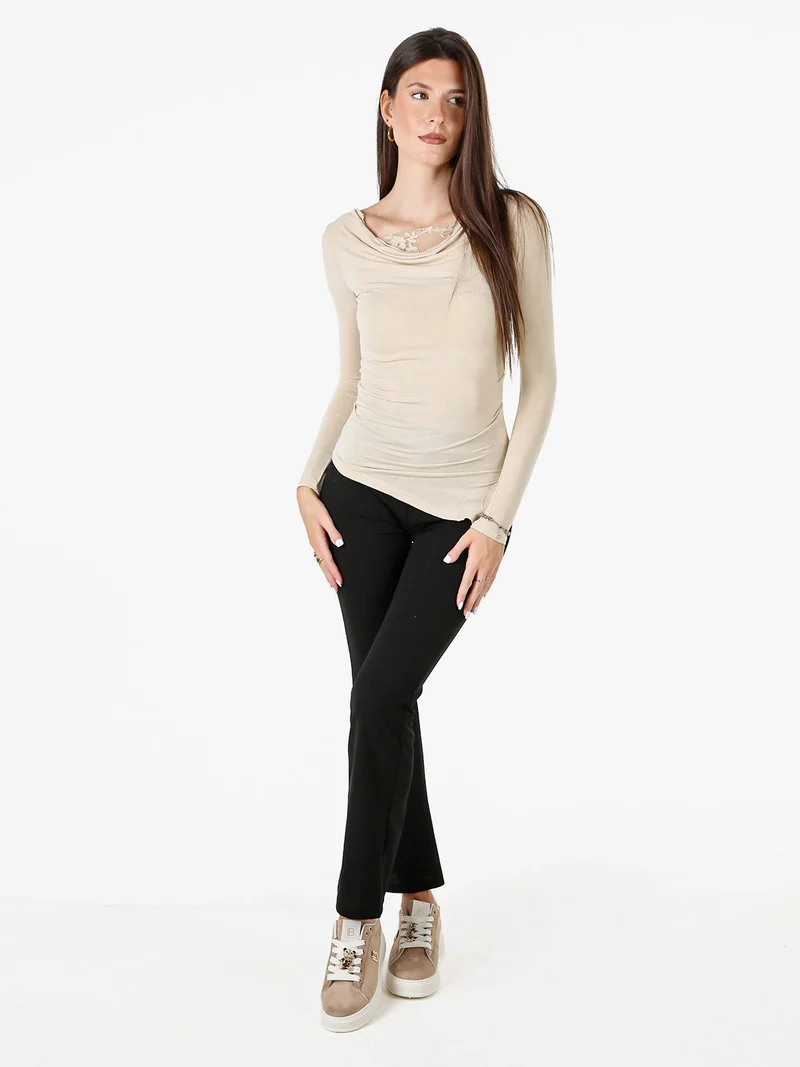 Top donna a maniche lunghe con scollo a cascata e dettaglio in pizzo - beige