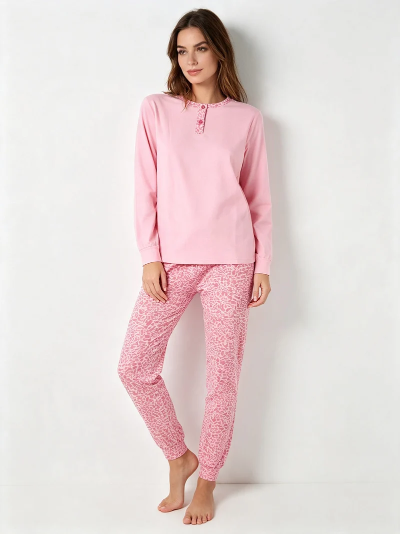Pigiama lungo da donna in caldo cotone con stampa animalier - rosa