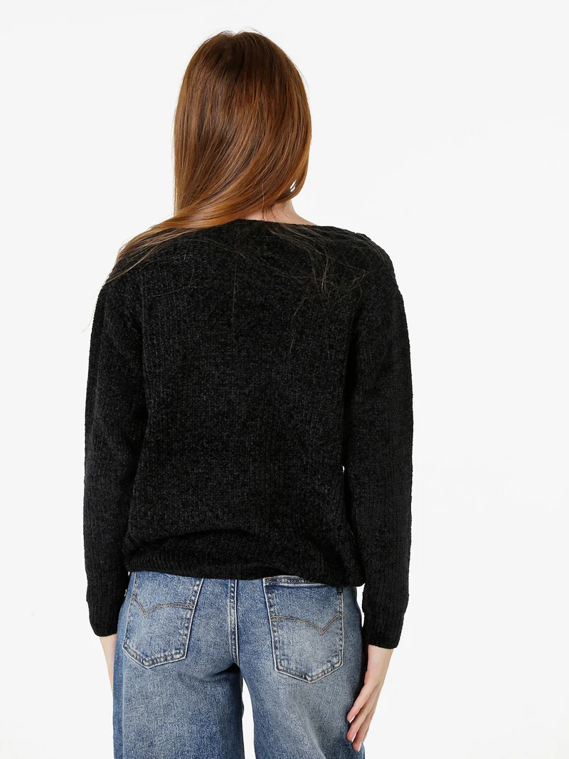 Maglione girocollo da donna in ciniglia - nero