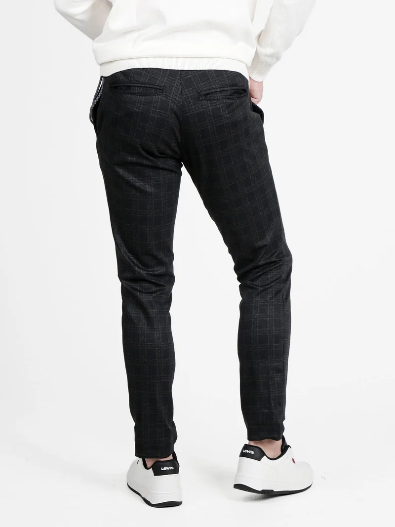 Pantaloni casual da uomo a quadri - nero