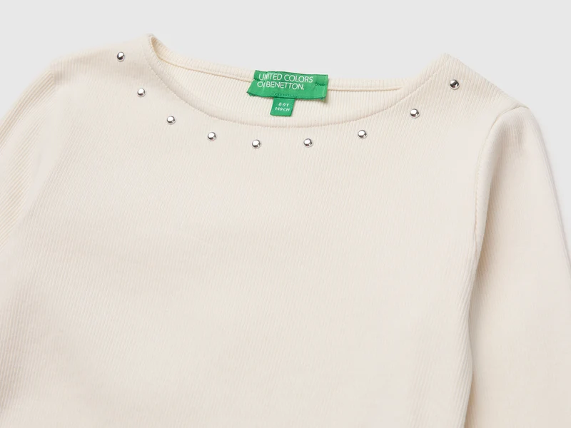 T-Shirt mit Nieten
