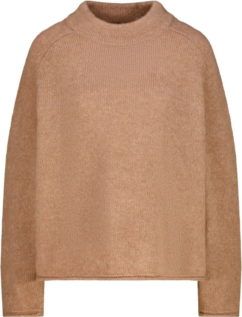 Flauschiger Strickpullover mit Rollsaum