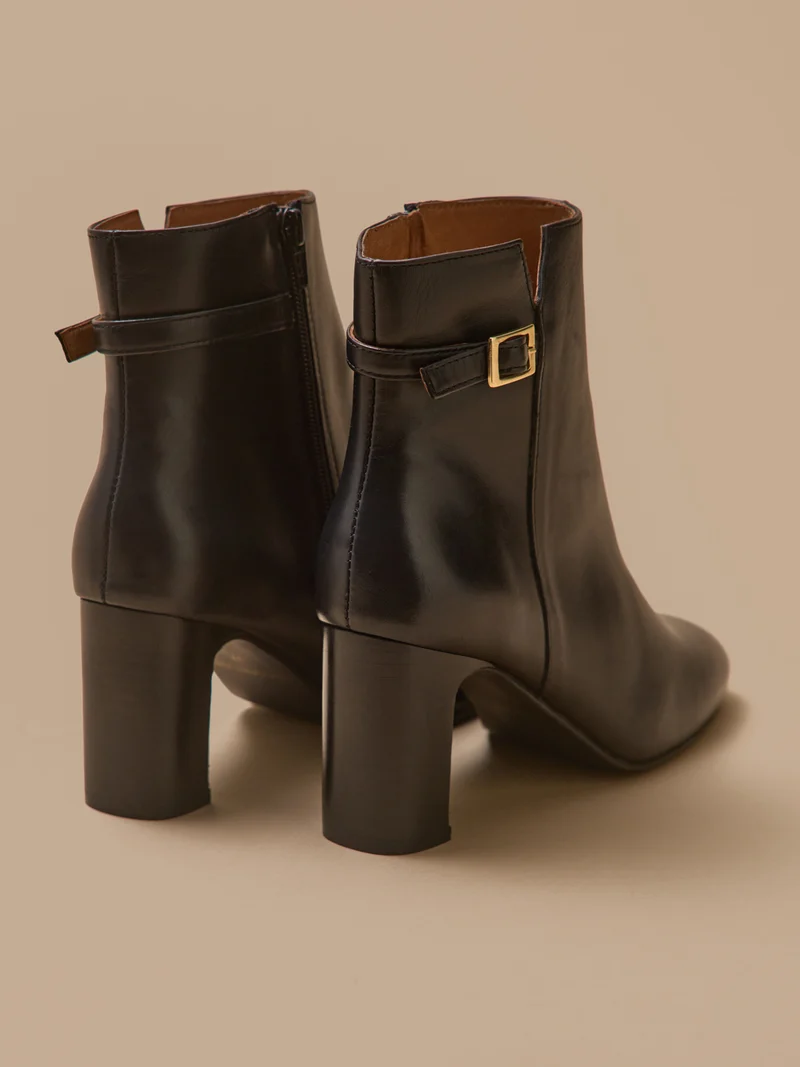 Damen-Stiefeletten mit Absatz aus Leder