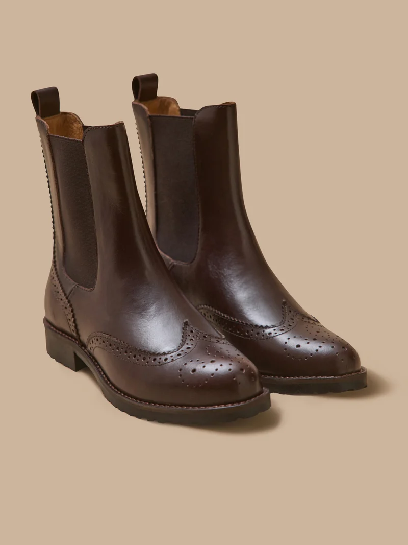 Damen-Chelsea-Boots aus Leder mit Brogue-Verzierung