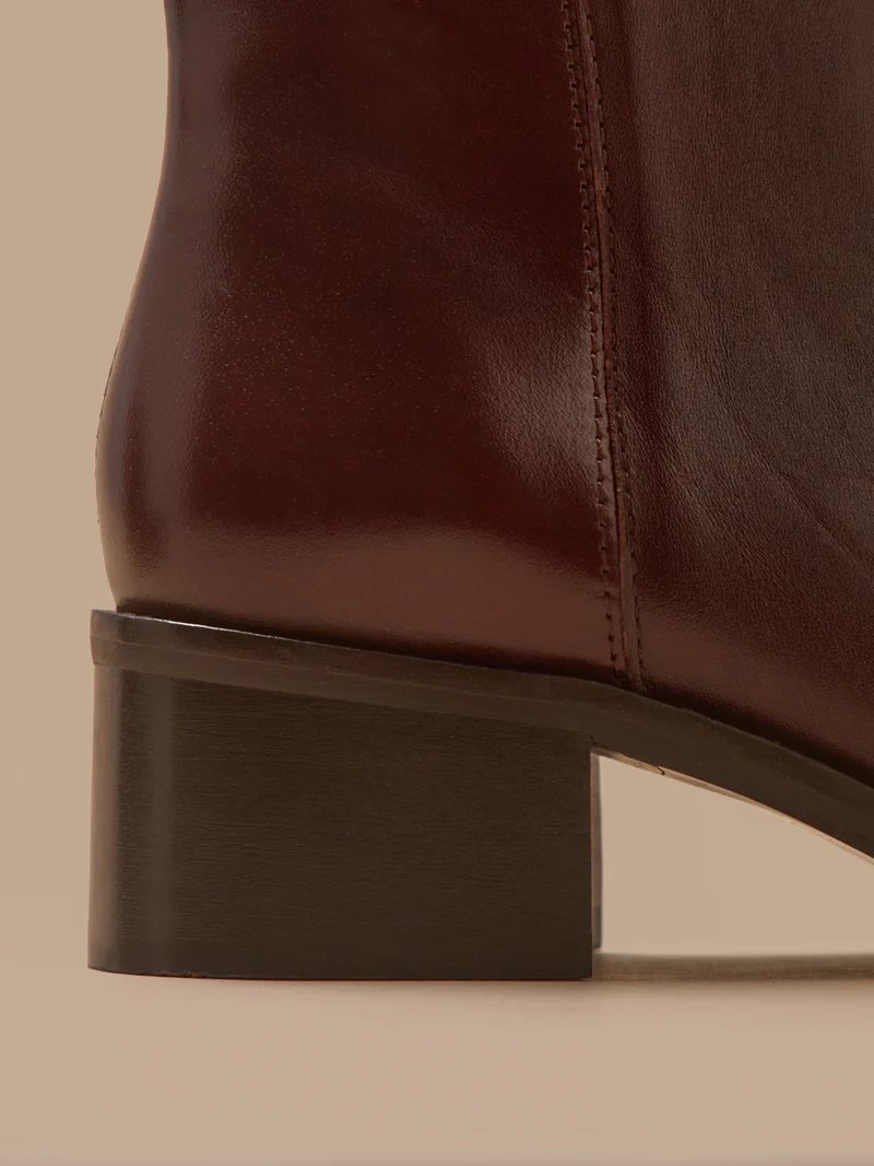 Damen-Stiefeletten mit Absatz aus Leder