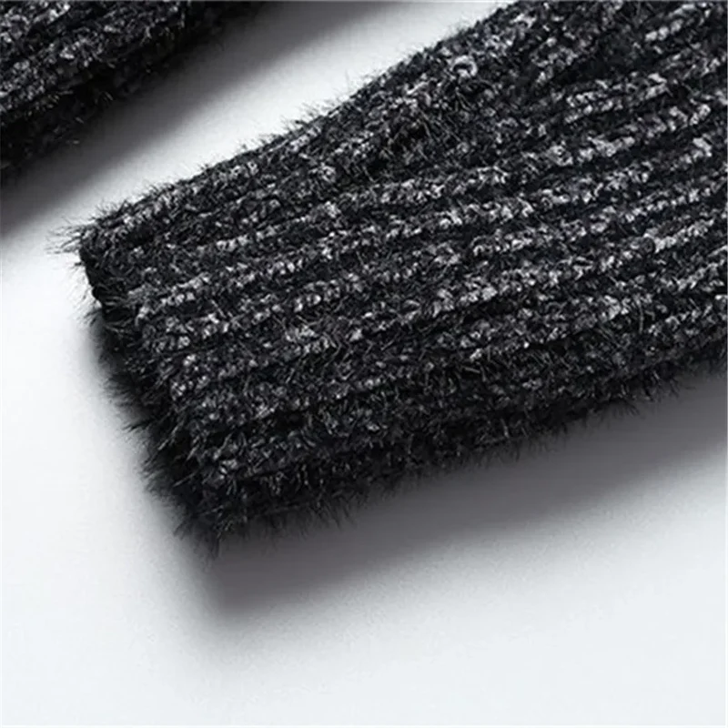 Elegant Knitted Turtleneck