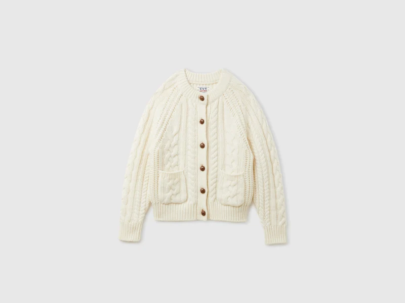 Strickjacke aus 100 % Wolle mit Zopfmuster