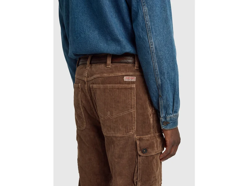 Cargohosen aus Cord im Used-Look