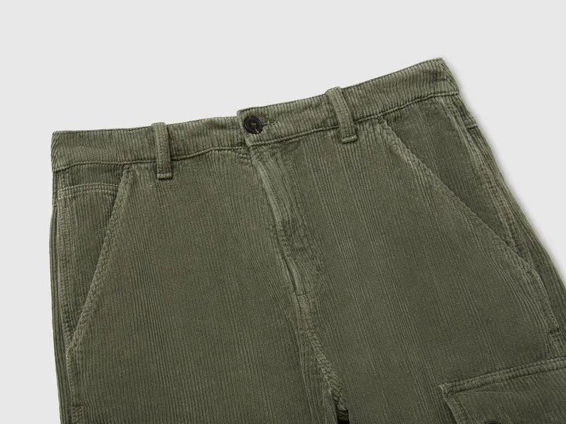 Cargohose aus Samt im Used-Look
