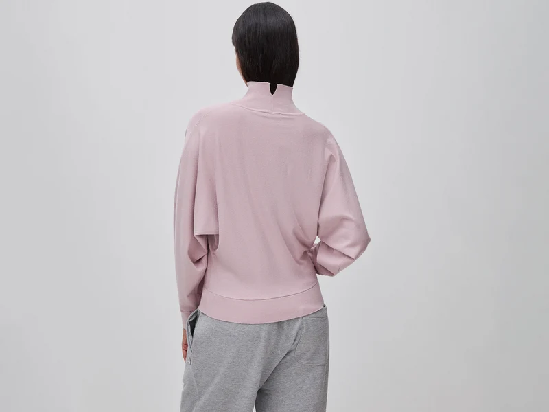 Pullover mit hohem Kragen und Fledermausärmeln