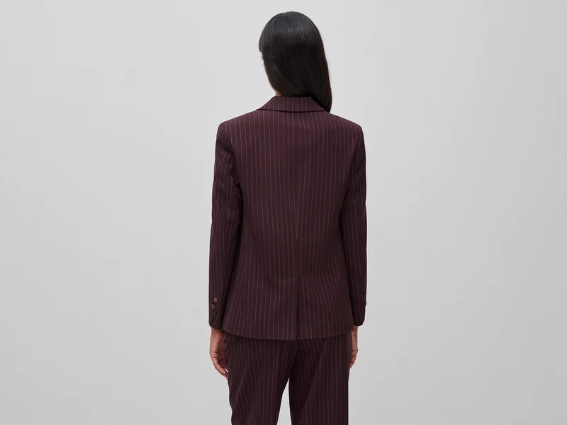 Bequemer, nadelgestreifter Blazer