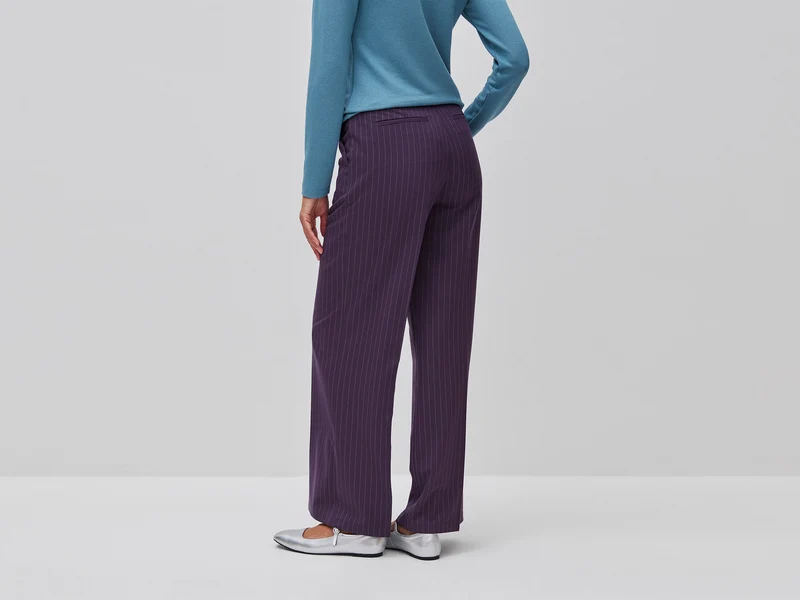 Weite Nadelstreifenhose