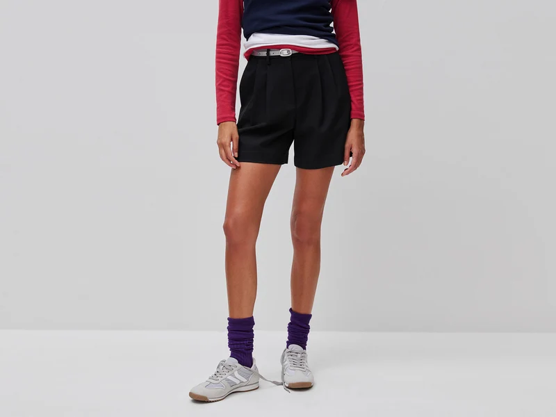 Shorts mit Falten