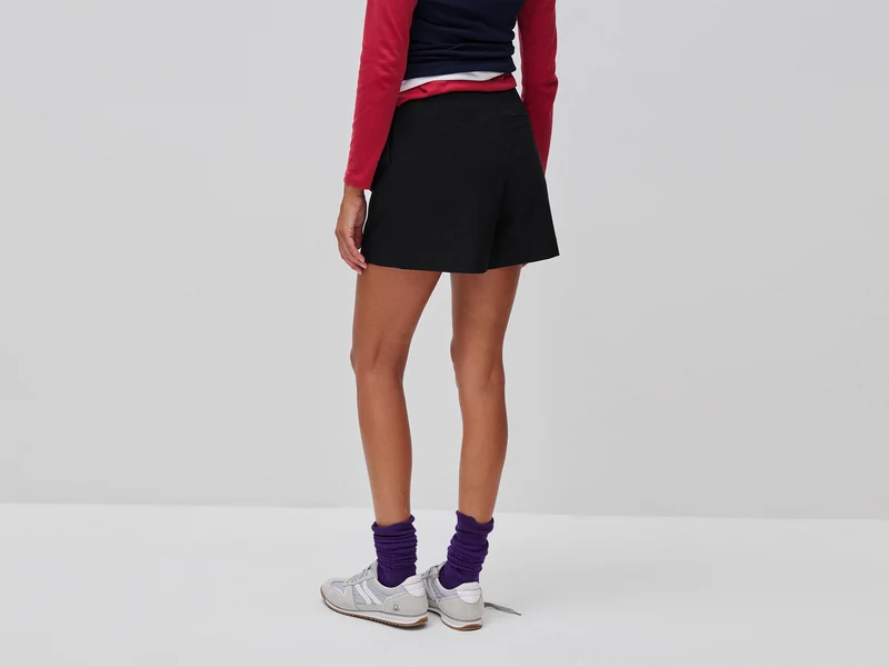 Shorts mit Falten