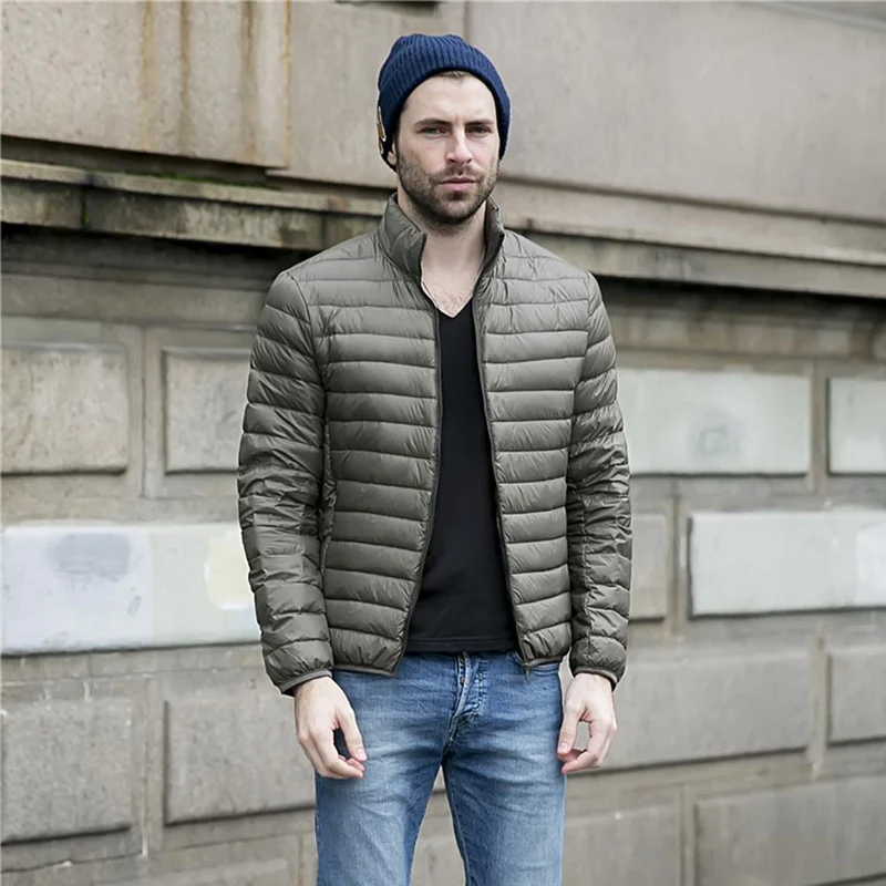 Herren Daunenjacke | Winter Steppjacke mit Stehkragen und leichter Wattierung
