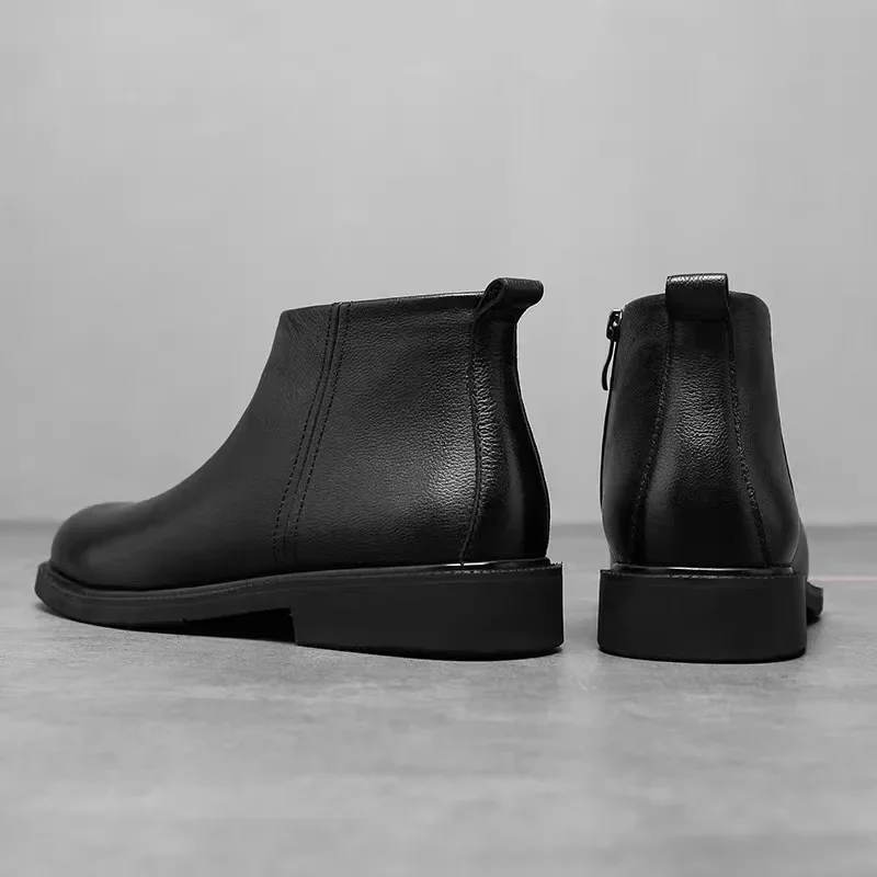 Elegant Chelsea Boots