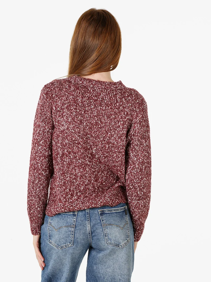 Maglione girocollo da donna in filato bouclè - bordeaux