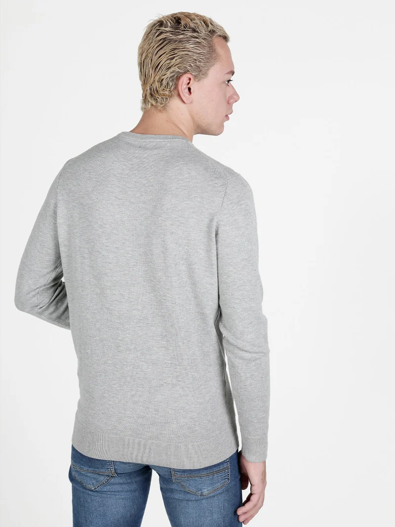 Pullover girocollo da uomo in maglia tinta unita - grigio chiaro