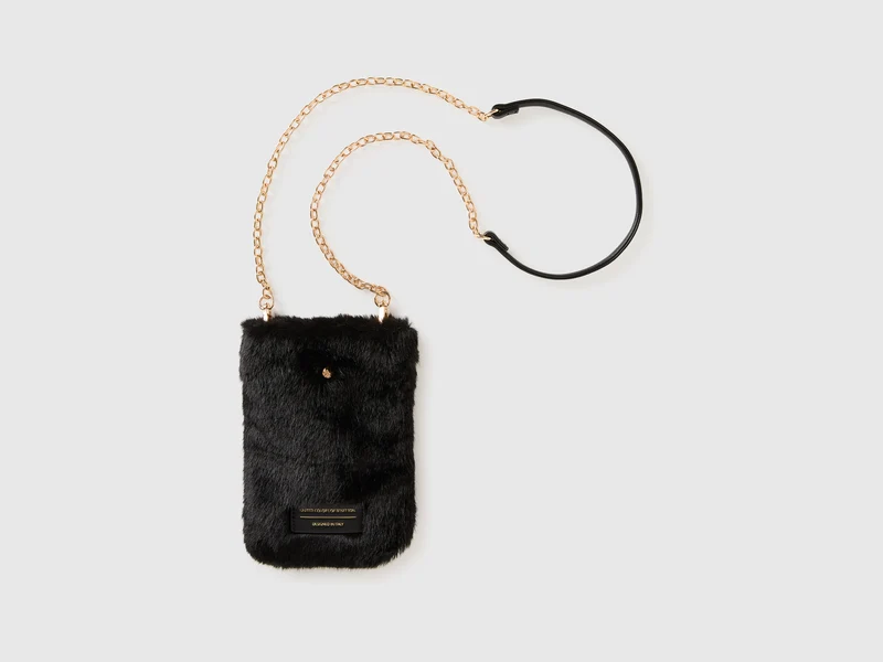 Handyhalter aus Kunstfell