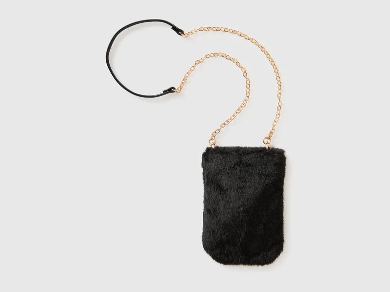 Handyhalter aus Kunstfell