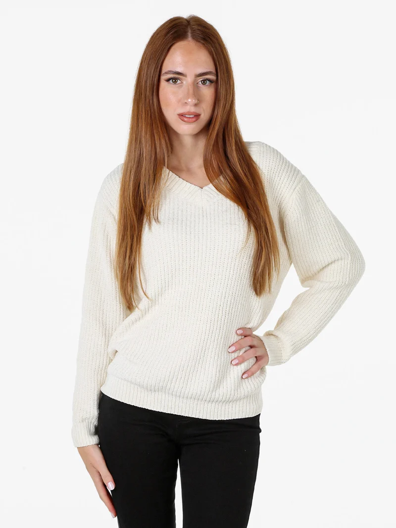 Maglione in ciniglia da donna con scollo a V - panna
