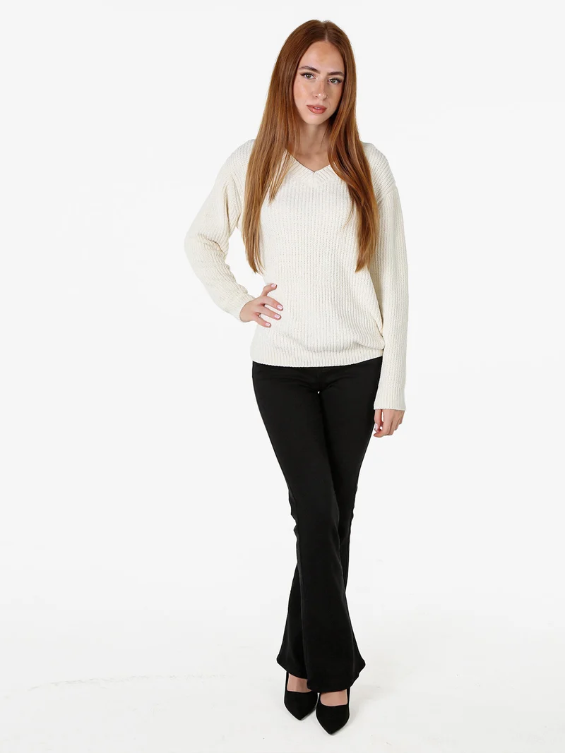 Maglione in ciniglia da donna con scollo a V - panna