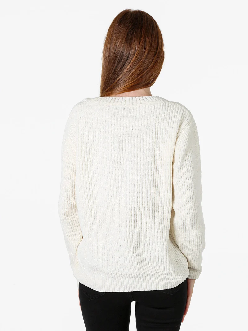 Maglione in ciniglia da donna con scollo a V - panna