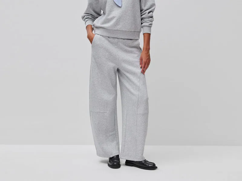 Jogginghose im Barrel-Fit-Stil