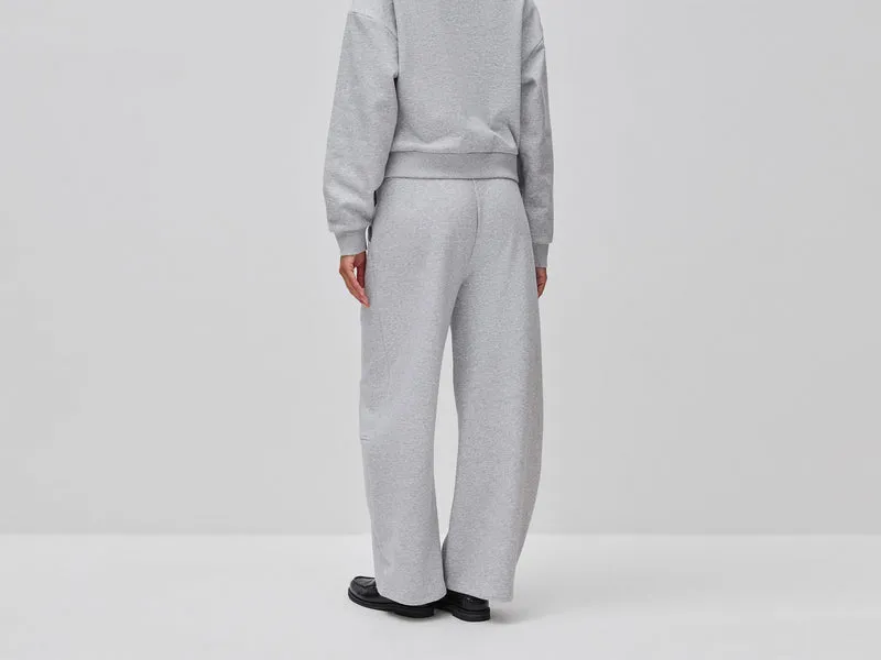 Jogginghose im Barrel-Fit-Stil