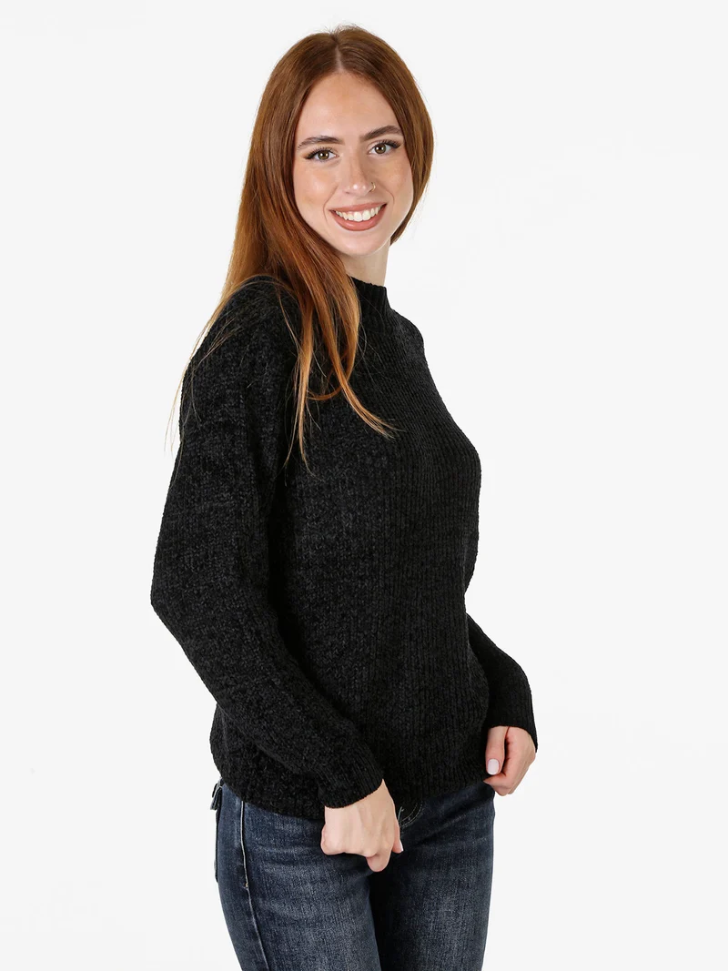 Maglione accollato da donna in ciniglia - nero