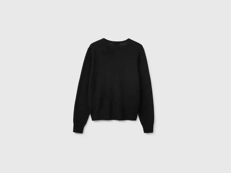 Schwarzer V-Ausschnitt-Pullover aus reiner Merinowolle